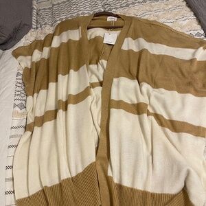 New with tags Taupe Open front short sleeved cardigan